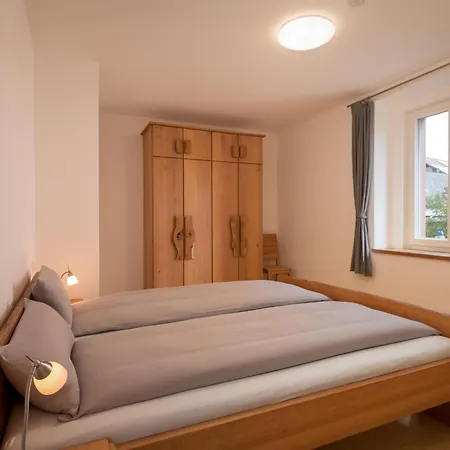 Altes Zollhaus-2 By Interhome Lägenhet